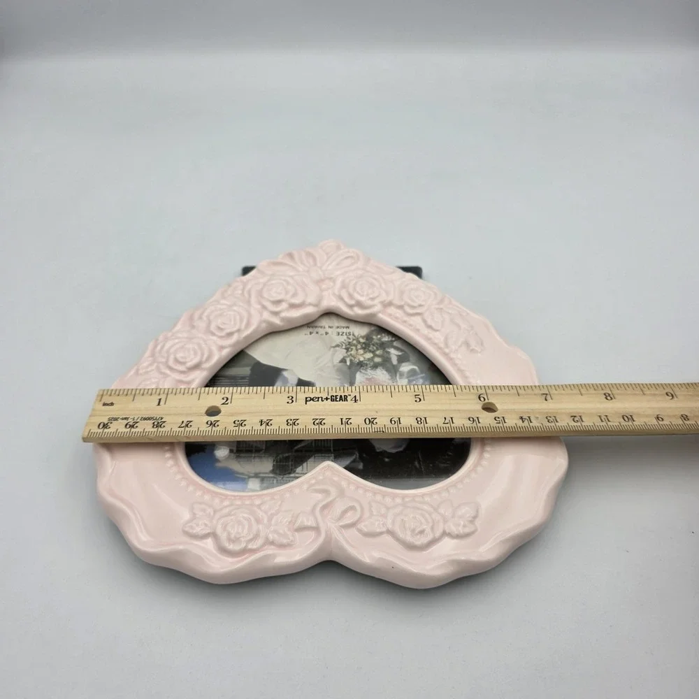 Vtg Pale Pink Heart Shaped & Roses Ceramic Picture Frame 4x4
